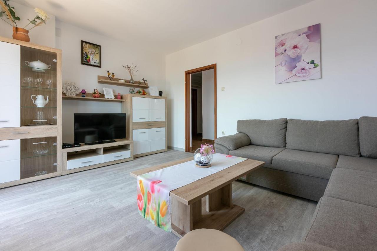 Apartments Melita 드라말리 외부 사진